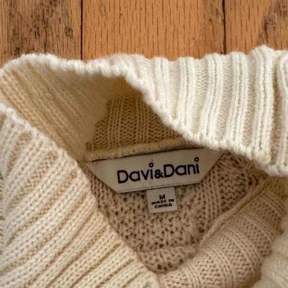 Davi & Dani | Ruffled Cable Knit Sweater | Cream | Balloon Sleeve | Turtleneck - Picture 2 of 5